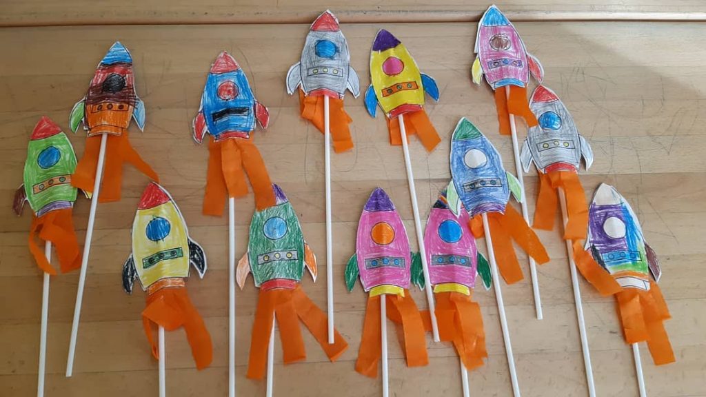 astronaut art project preschoolers